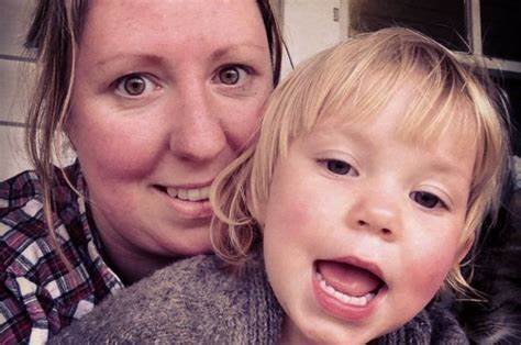 Hyperemesis gravidarum: The mum whose morning sickness has never gone away - BBC
