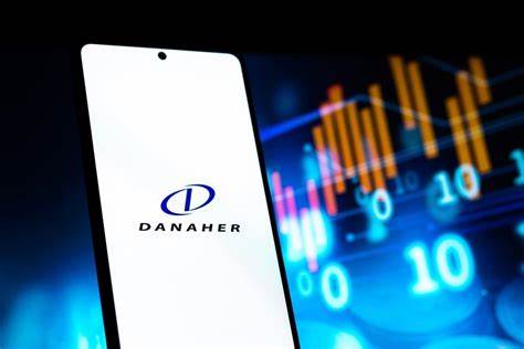 Danaher Lifts 2025 Earnings Outlook Amid Biotech Growth, Cost Discipline