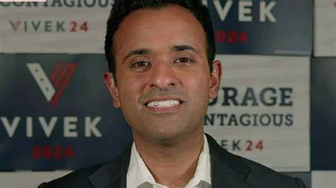 Vivek Ramaswamy talks Fed policy, crypto, US economy agendas - Yahoo Finance