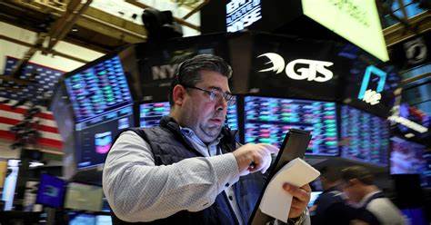 Markets Give a ‘Meh’ To Upbeat Wall Street Earnings