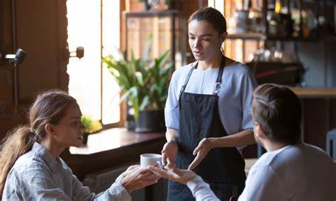 Restaurants at a Crossroads: Economic Pressures and Declining Spend Hit Hard - PYMNTS.com