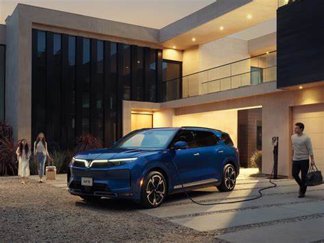 VinFast’s first dealership in California set to start operations this month