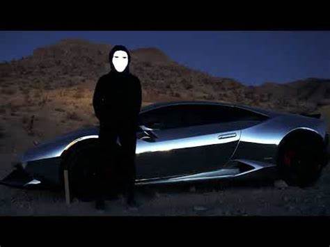 Artist blows up $250K Lamborghini to protest cryptocurrency culture - Supercar Blondie