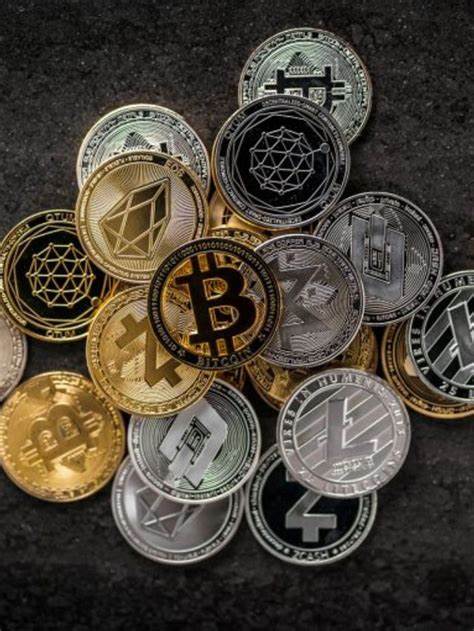 Next Crypto to Explode: Top 5 Coins with Potential and DAWGZ Could Surge 100x in 2025