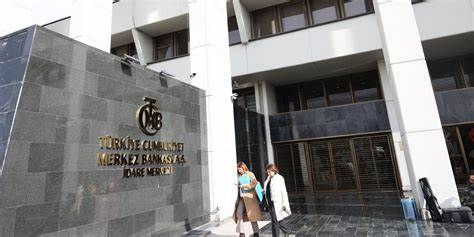 Turkish Central Bank Stands Pat on Rates Despite Easing Inflation