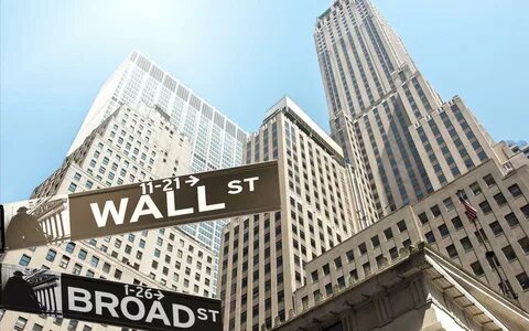 Wall St. Is at It Again, Making Irrelevant Market Predictions - The New York Times