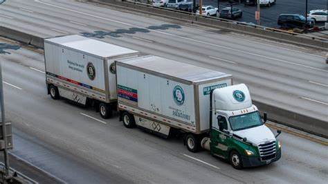 Old Dominion Freight Line CEO Remains Confident In Long-Term Growth Despite Downturn