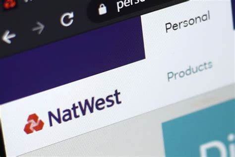 NatWest launches 'urgent' cryptocurrency scam alert - BBC
