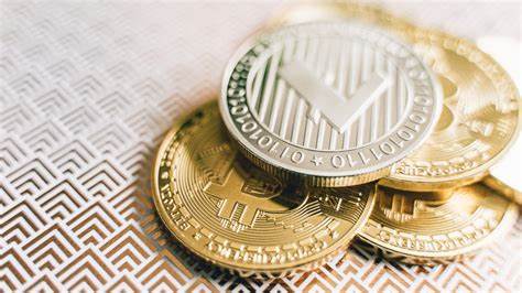 “Buy The Dip” Mentions Soar To 8-Month High Amid Crypto Crash - Inside Bitcoins