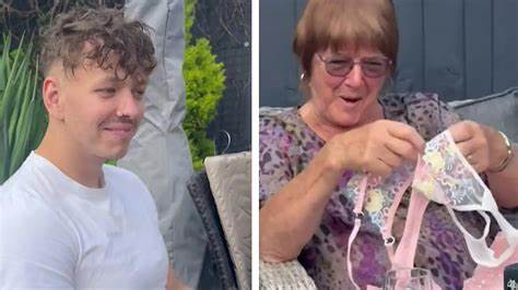 Paar über 60 bumst noch anal - Porno-Himmel