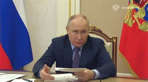 Владимир Путин поручил проработать ограничения для ПО из недружественных стран