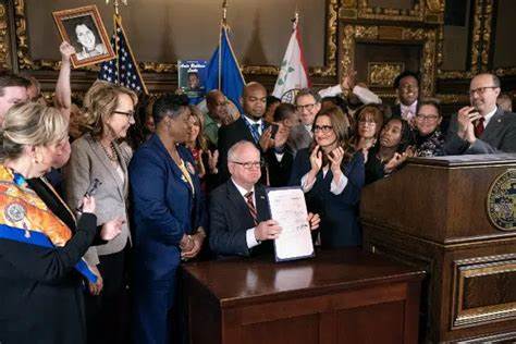 Connecticut governor signs law implementing extensive gun control measures - JURIST - News