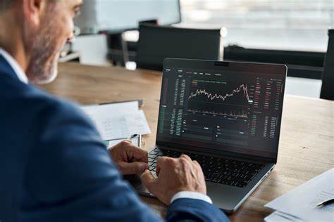 Understanding Cryptocurrency Investments: Risks and Rewards
