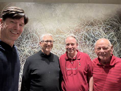 Hosting dinner for Bill Gates, Linus Torvalds and  David Cutler
