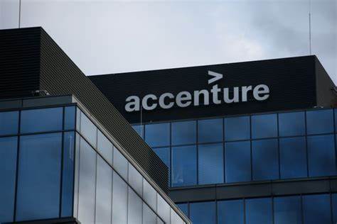 Accenture Leads S&P 500 Decliners as Bookings Fall Short of Estimates
