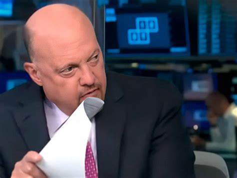 'Money out of Crypto into China': CNBC's Jim Cramer Sounds Alarm - U.Today