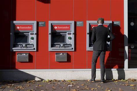 Customers of major high street bank can earn £900 interest on savings account – but there’s a catch