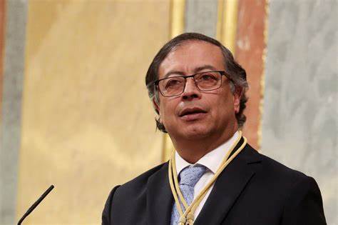 Argentina agog after Milei promotes crypto that crashed - Buenos Aires Herald