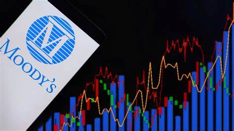 Moody's Stock Gains Traction On Confident Outlook