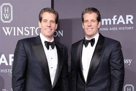 Winklevoss Twins: Bitcoin billionares $11 million investment makes them billionaires after bitcoin price surges - CBS News