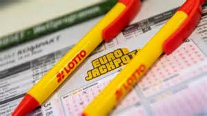 EUROJACKPOT Zahlen & Quoten - aktuelle Eurolotto Gewinnzahlen