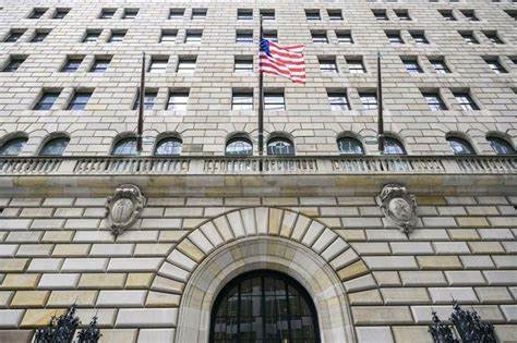 U.S. Federal Reserve move to reduce policy rates seen to spur larger BSP cuts