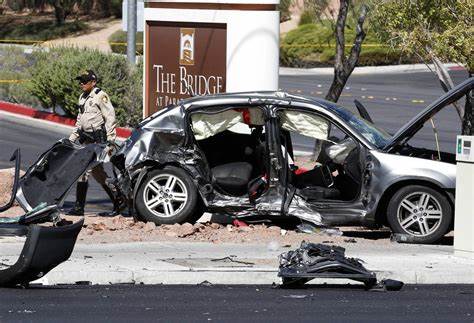 Driver arrested after deadly 3-vehicle crash near downtown Las Vegas - Yahoo! Voices