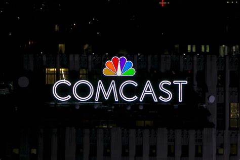 Comcast Sales Climb with More Streaming Subscribers, Mobile Customers