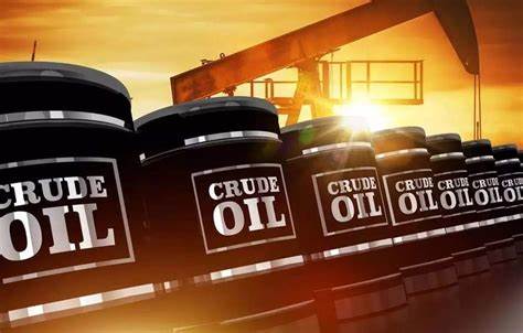 Oil Futures Extend Losses With Tariff Deadline in View