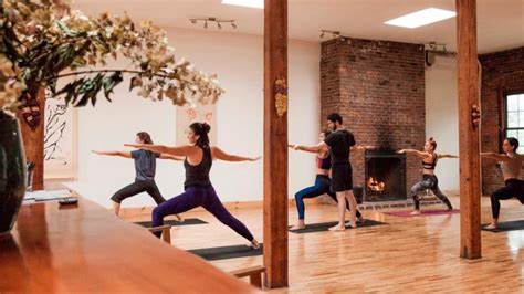 How the crypto crash brought bad karma to a New York yoga studio - Financial Times