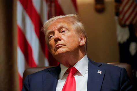  Trump eyes executive order to open up retirement funds to crypto: FT 