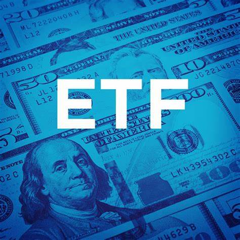 BlackRock’s Cash-Like ETF Eclipses Infamous Long-Bond Trade