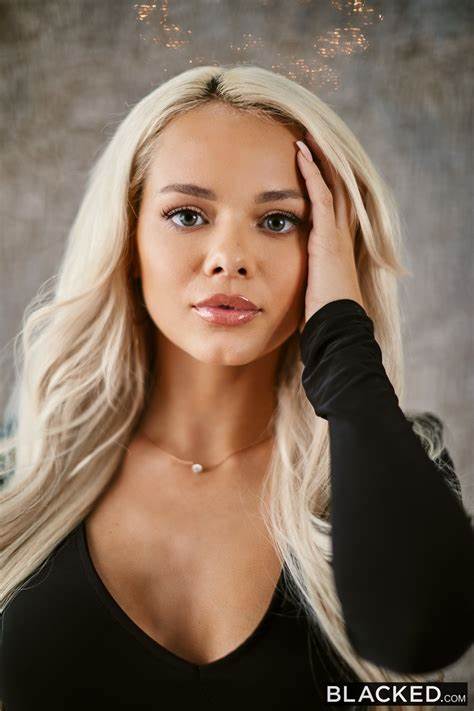 BLACKEDRAW Blonde hotwife Elsa Jean Craves BBC