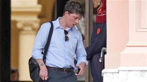Pressure on Santiago Caputo after clip leaked from Milei-Viale interview - Buenos Aires Times