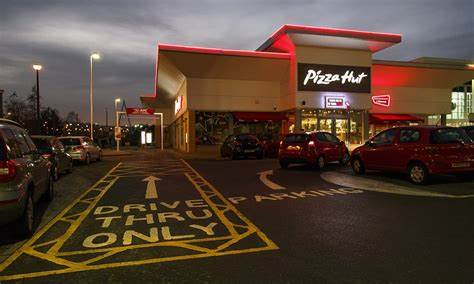 Pizza Hut Will Add ‘Hut Lane’ Drive-Thru At 1,500 Locations - PYMNTS.com