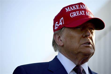 Trump Says 25% Tariffs on Canada, Mexico to Go Ahead - Bloomberg