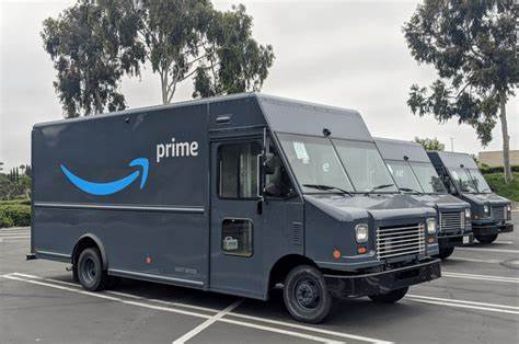 Amazon Pours $2.1 Billion Into Contract Delivery, Lifting Wages