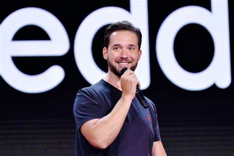 Reddit co-founder Alexis Ohanian joins bid to acquire TikTok, plans to move social app 'onchain' - The Block