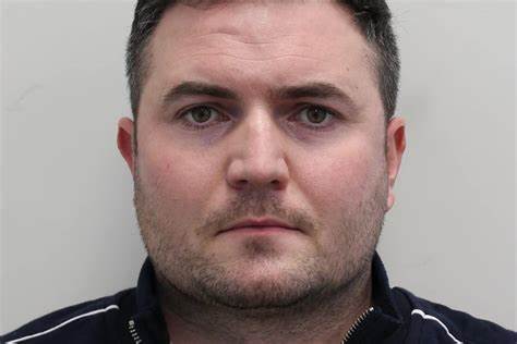 Man jailed over mistaken $10.5 million refund cash splash - 9News