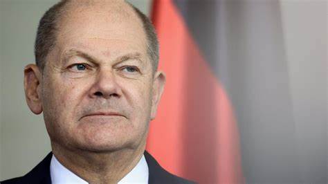 Scholz sagt Ukraine umfangreiche neue Waffenlieferung zu