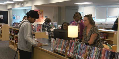 School cell phone ban creates surge in JCPS library visits