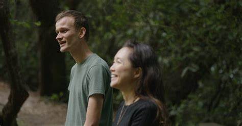 Vitalik Buterin defends Ethereum Foundation leader Aya Miyaguchi amid community attack - CryptoSlate