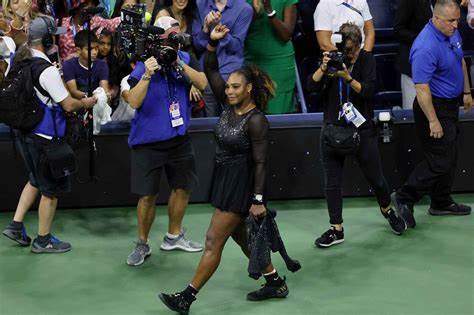 Serena and her kingdom invading humanity