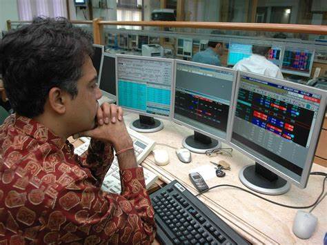 Sensex ends 617 pts up, Nifty near 16K; Bajaj twins gain 5%, HUL 4% - Business Standard