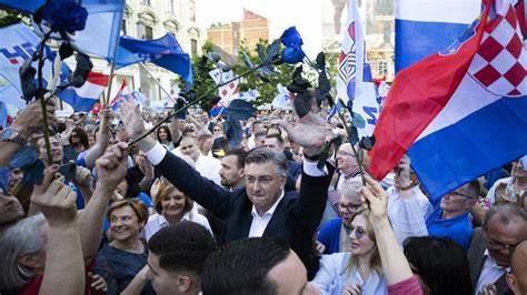 Croatia votes after bitter PM-president fight - ZAWYA