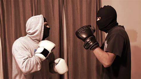 Solana Meme Coin Devs Fight on Livestream to Pump Price—Until One Loses a Tooth - Decrypt