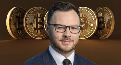MSTR and SMLR: Brett Knoblauch Picks the Best Bitcoin Treasury Stocks to Buy
