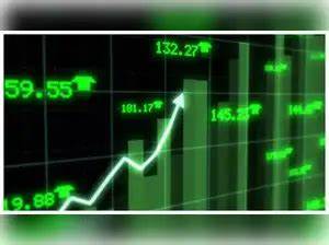 Stock Futures Surge, Oil Plunges as Israel Agrees Cease-Fire With Iran