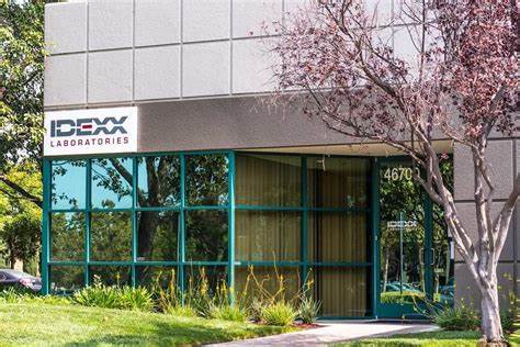 Here's What to Expect From IDEXX Laboratories' Next Earnings Report