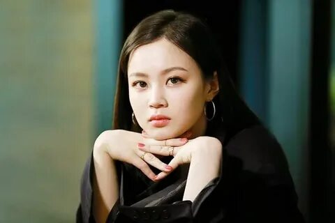 Lee Hi Signs With New Agency